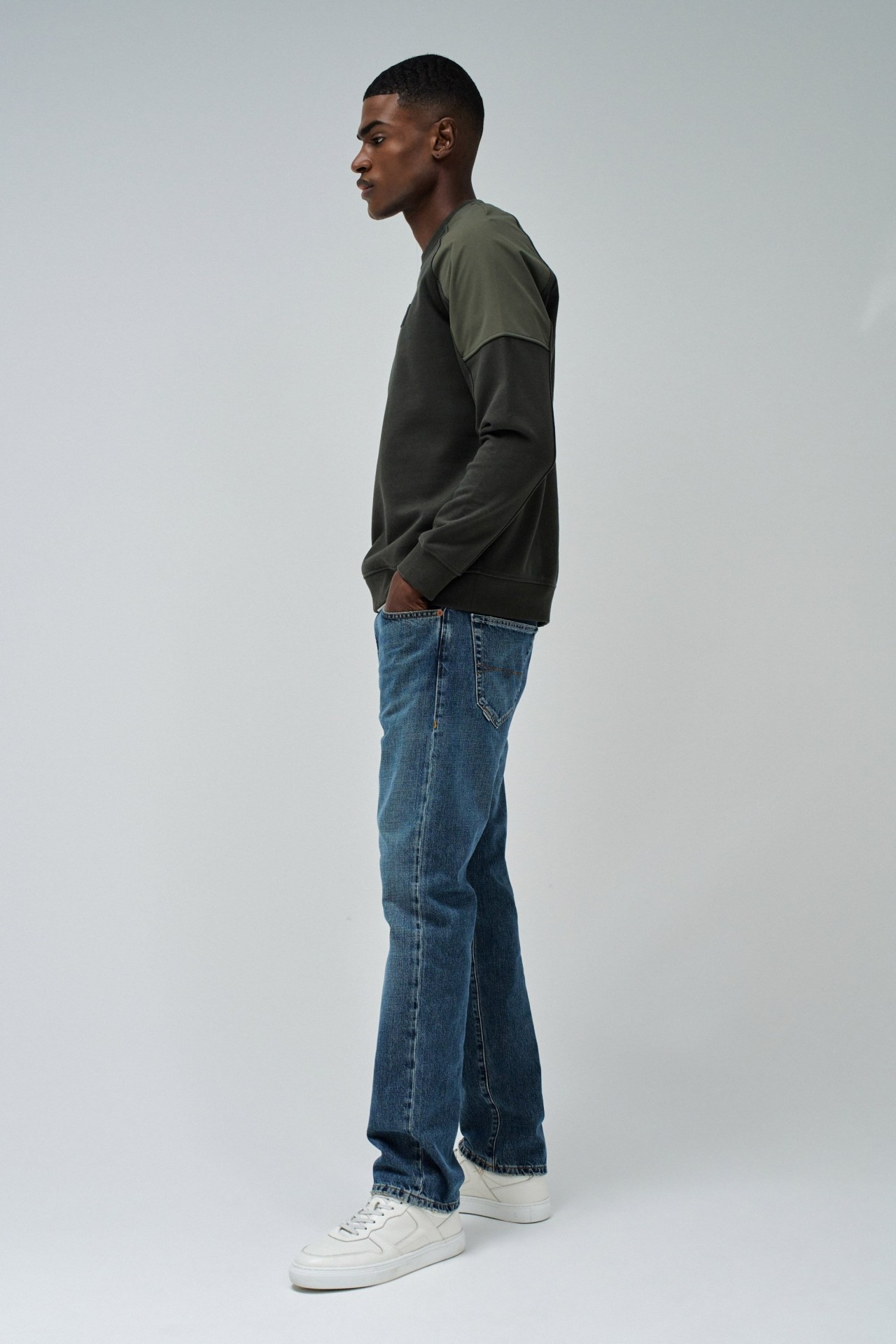 SWEATSHIRT WITH MIX MATERIALS