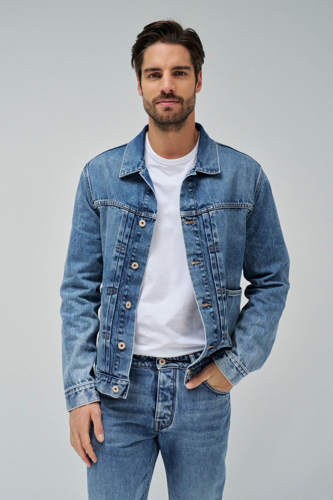BIODEGRADABLE DENIM JACKET