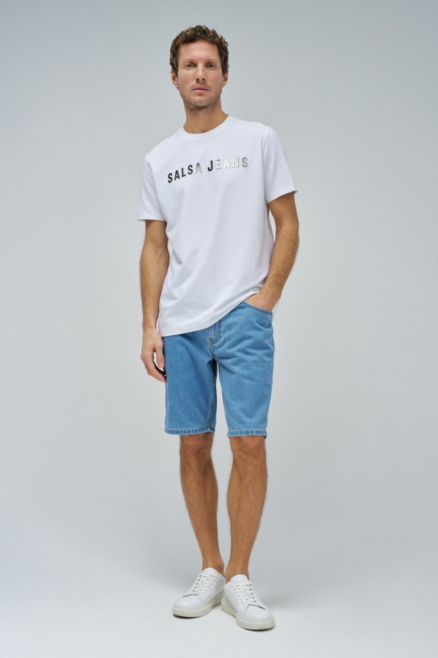 T-SHIRT WITH BRANDING