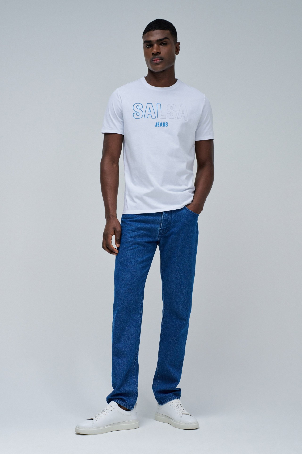 T-SHIRT WITH BRANDING