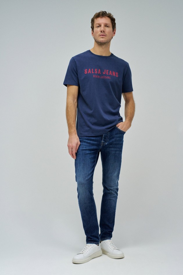 T-SHIRT WITH BRANDING