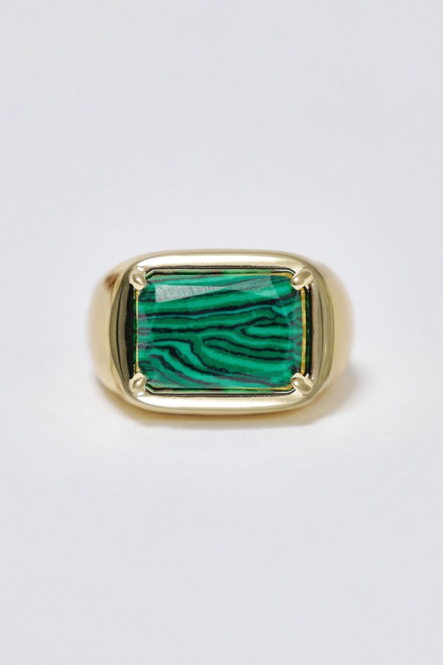 RING MIT RECHTECKIGEM STEIN