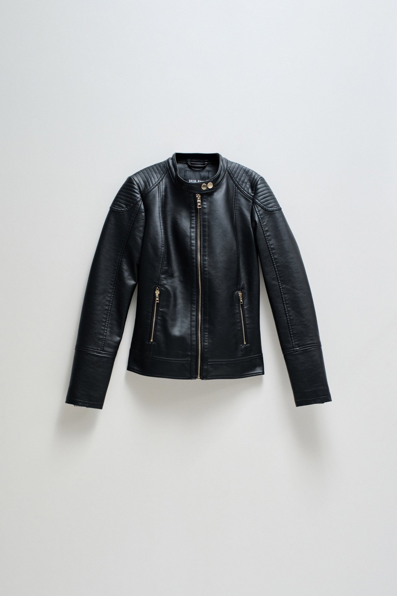 CAZADORA EFECTO PIEL