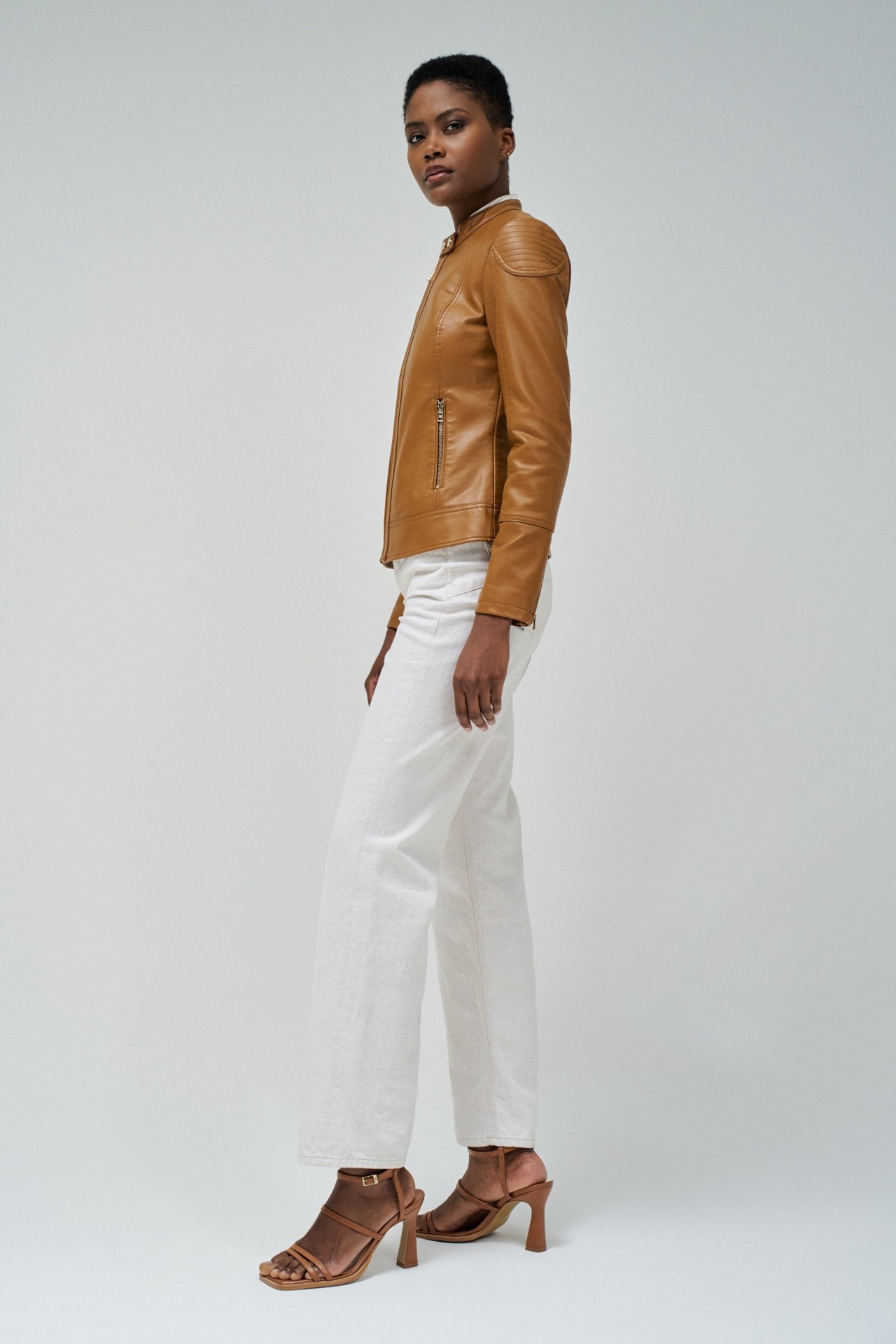 CAZADORA EFECTO PIEL