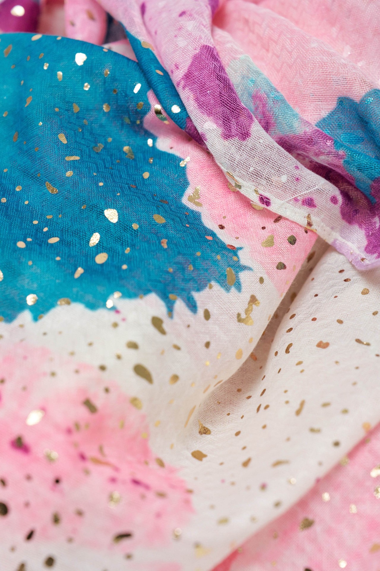 BUFANDA CON ESTAMPADO Y LUREX