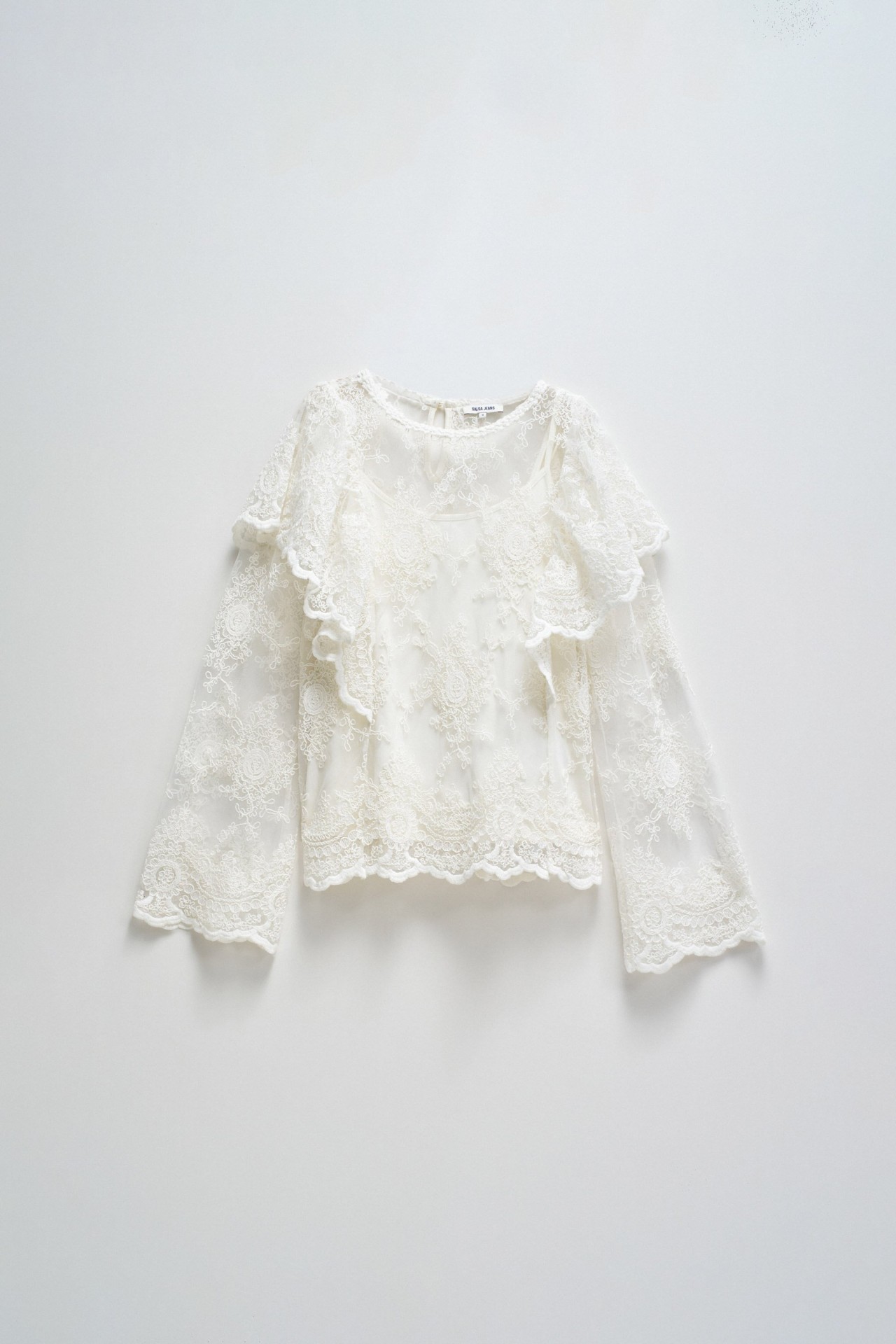 LACE BLOUSE