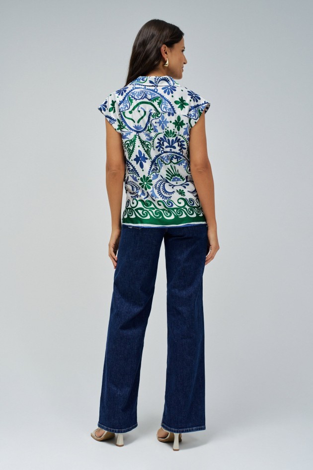 BLUSA CON ESTAMPADO FLORAL