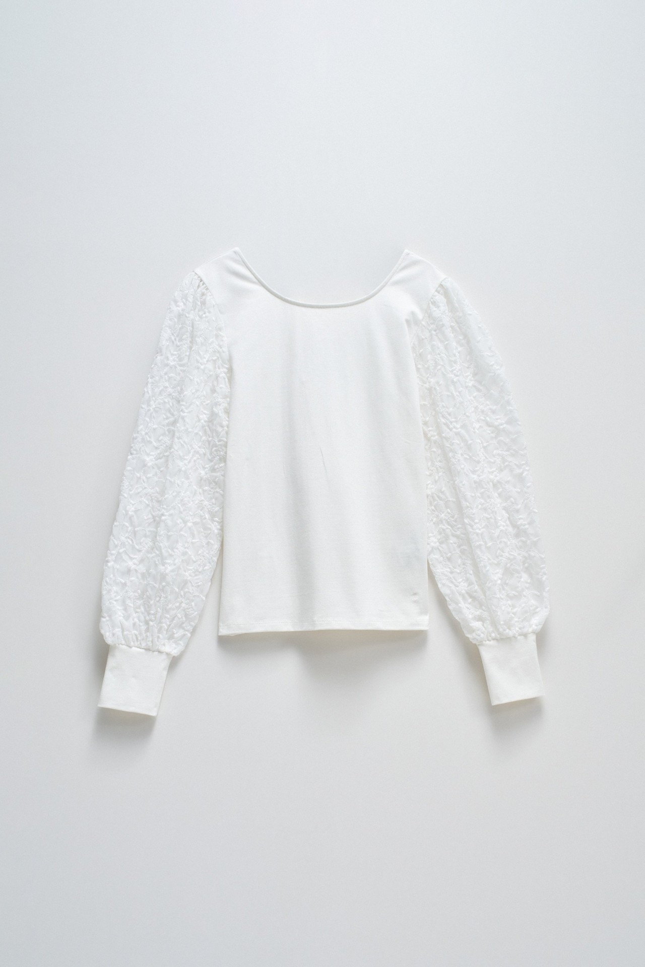 SWEATER WITH SLEEVES IN ENGLISH EMBROIDERY