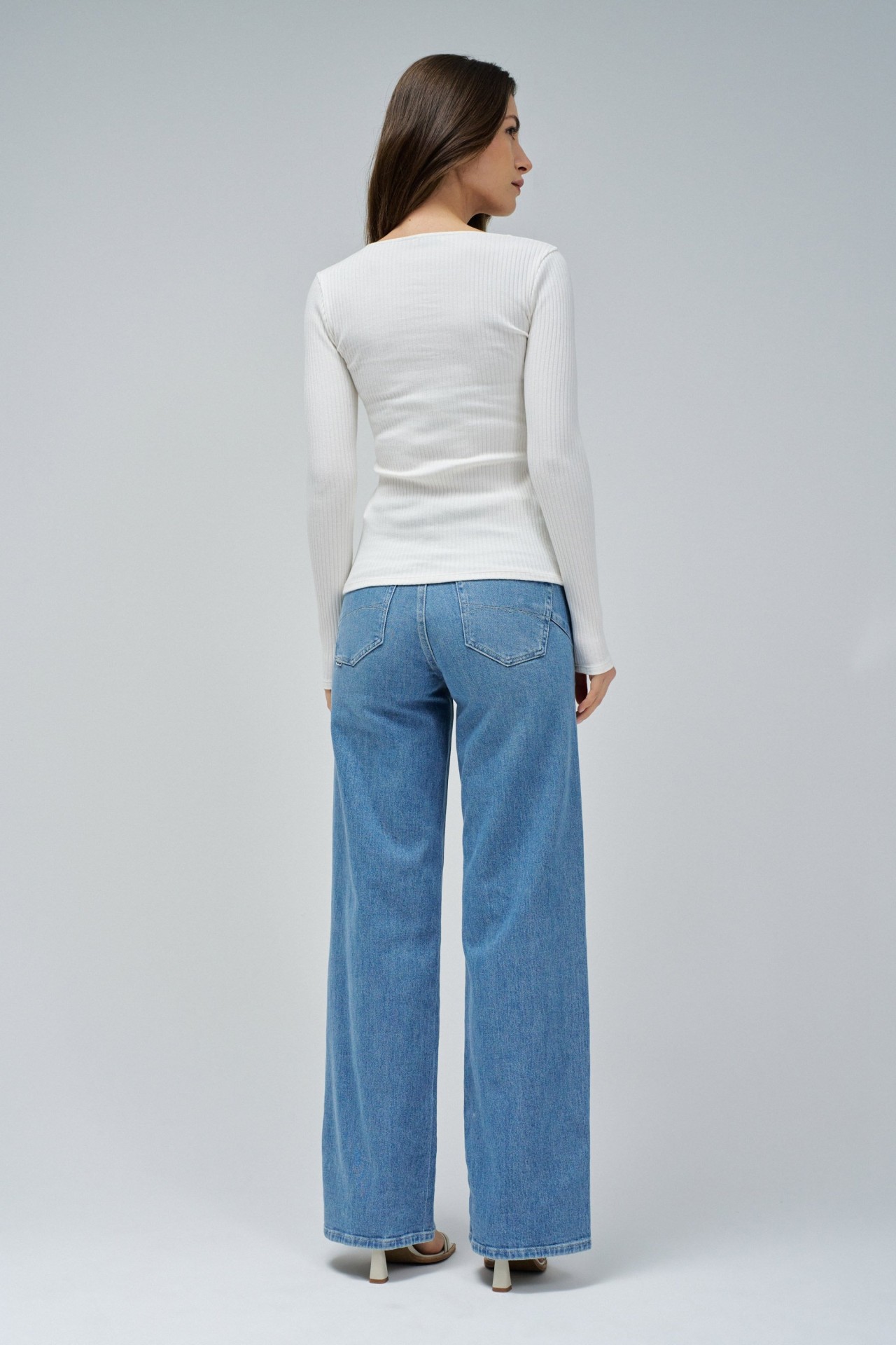 PULL EN MAILLE CTELE