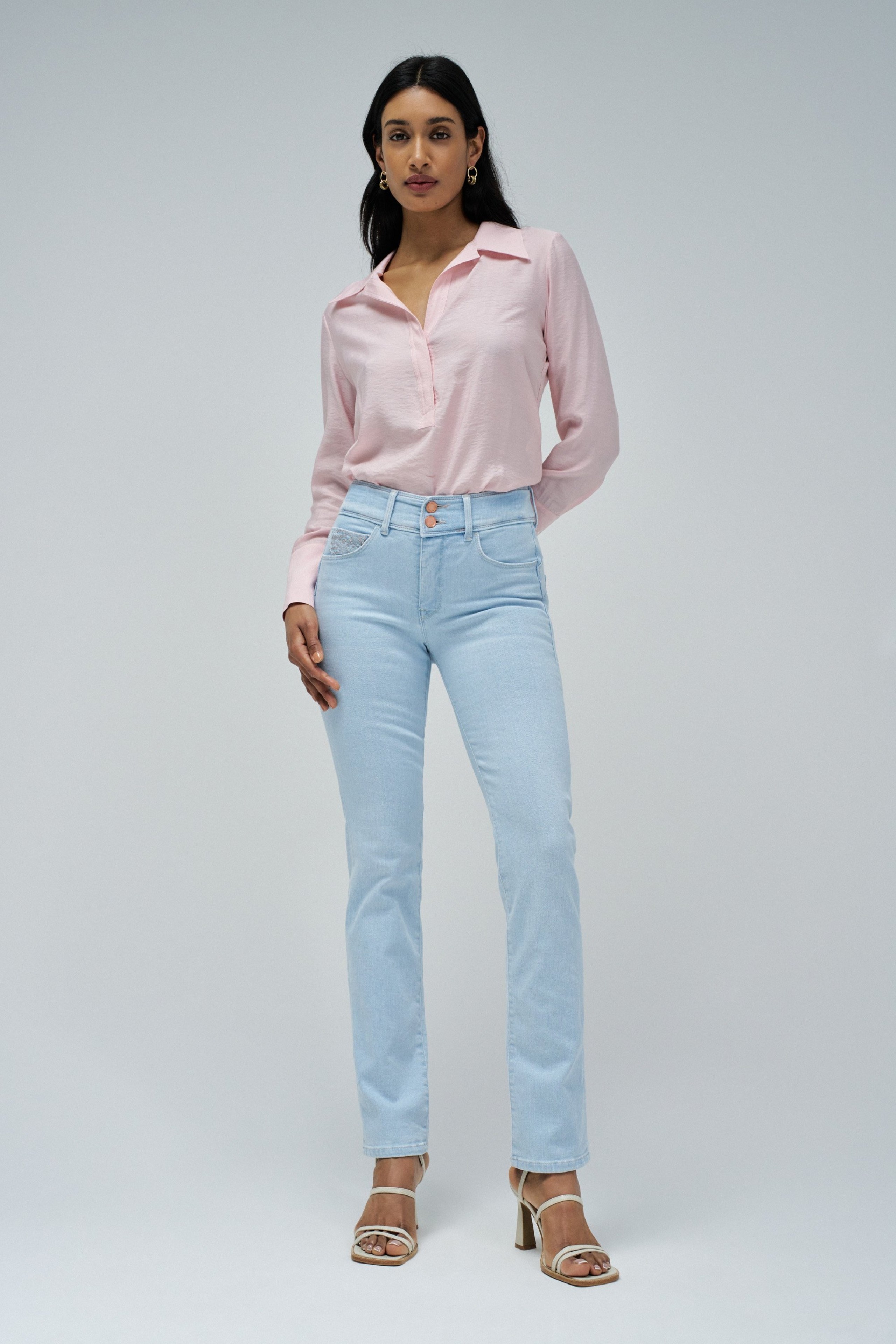 JEANS SECRET PUSH IN CROPPED SLIM