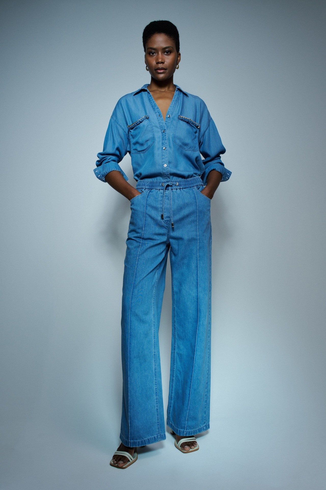 LIGHTDENIM JOGGERS TROUSERS WITH WIDE LEG