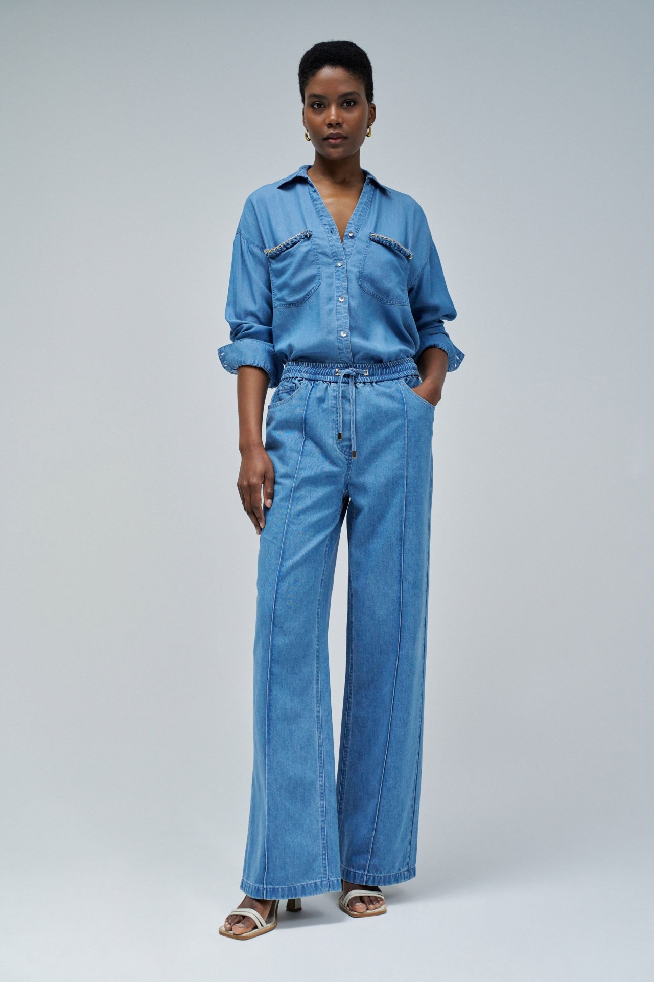 LIGHTDENIM JOGGERS TROUSERS WITH WIDE LEG