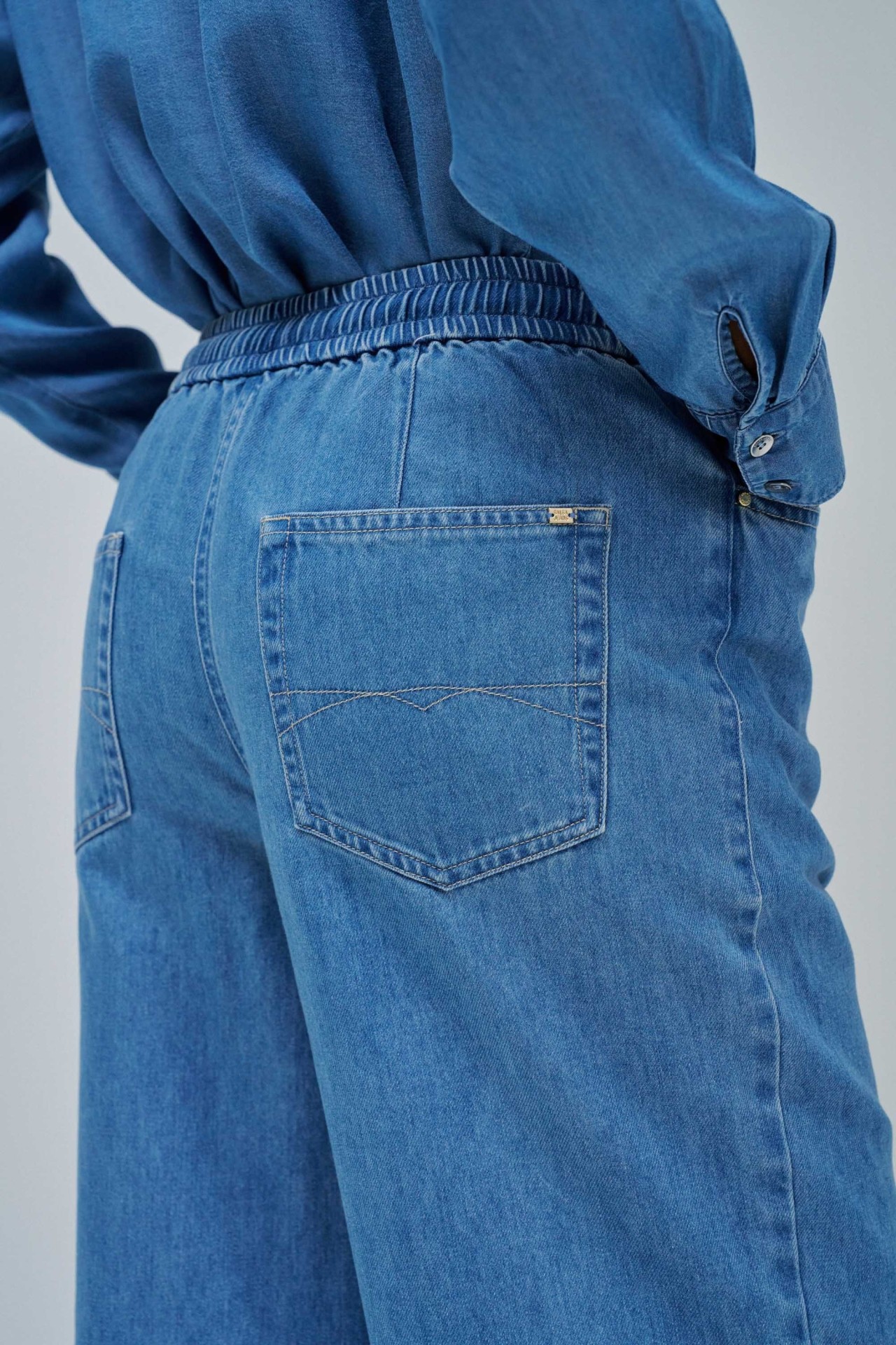 LIGHTDENIM JOGGERS TROUSERS WITH WIDE LEG