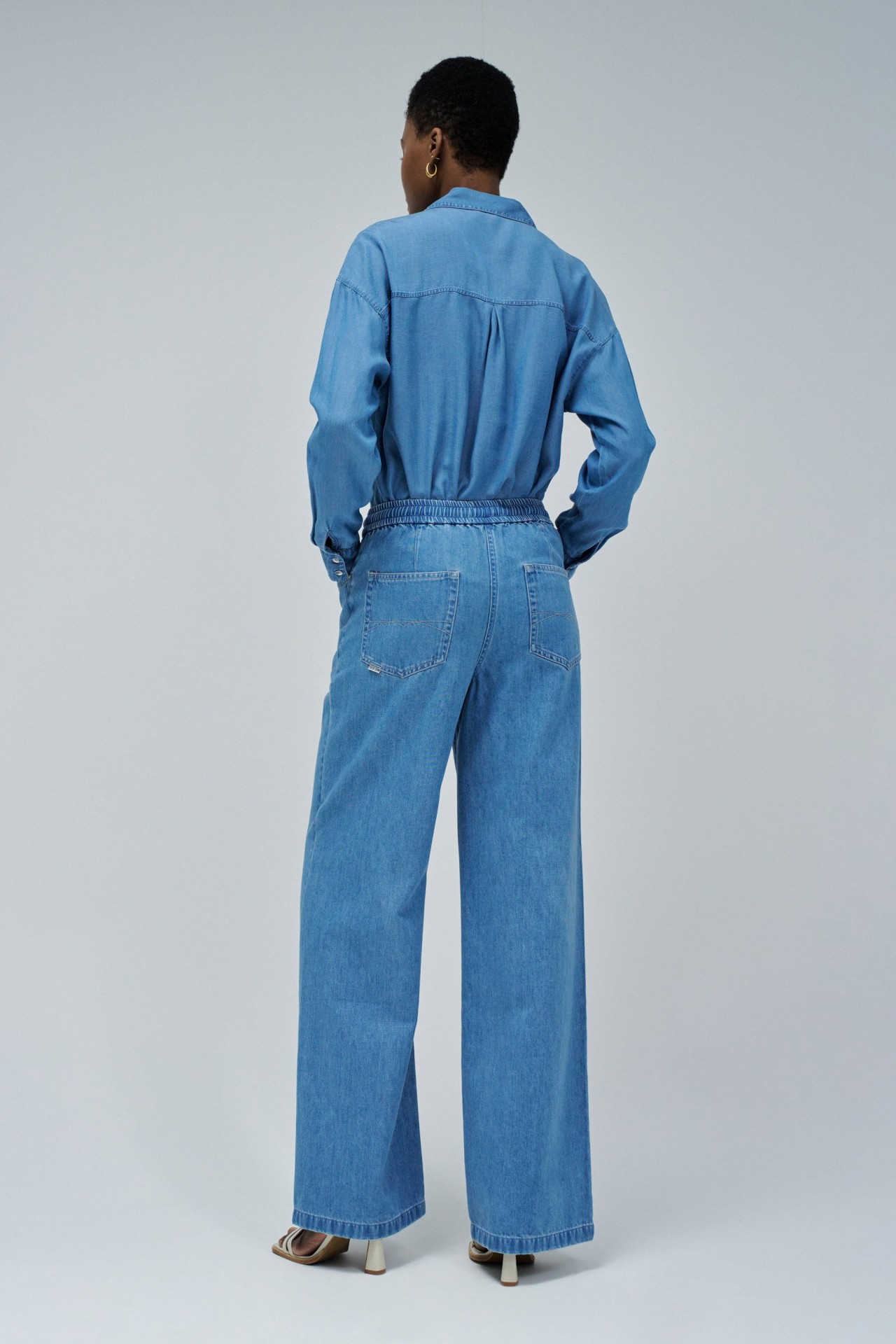 LIGHTDENIM JOGGERS TROUSERS WITH WIDE LEG