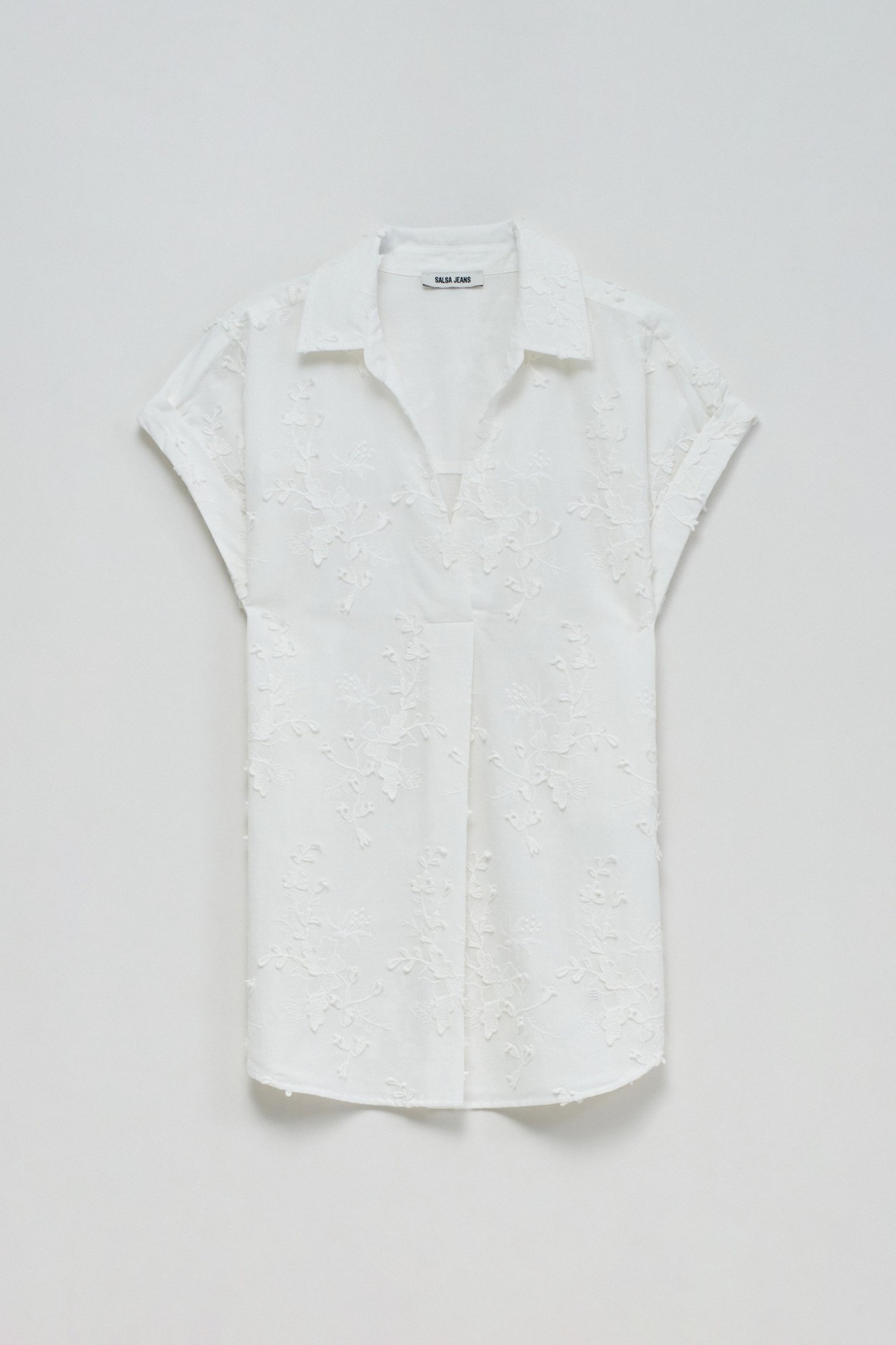 TOP WITH FLORAL EMBROIDERY