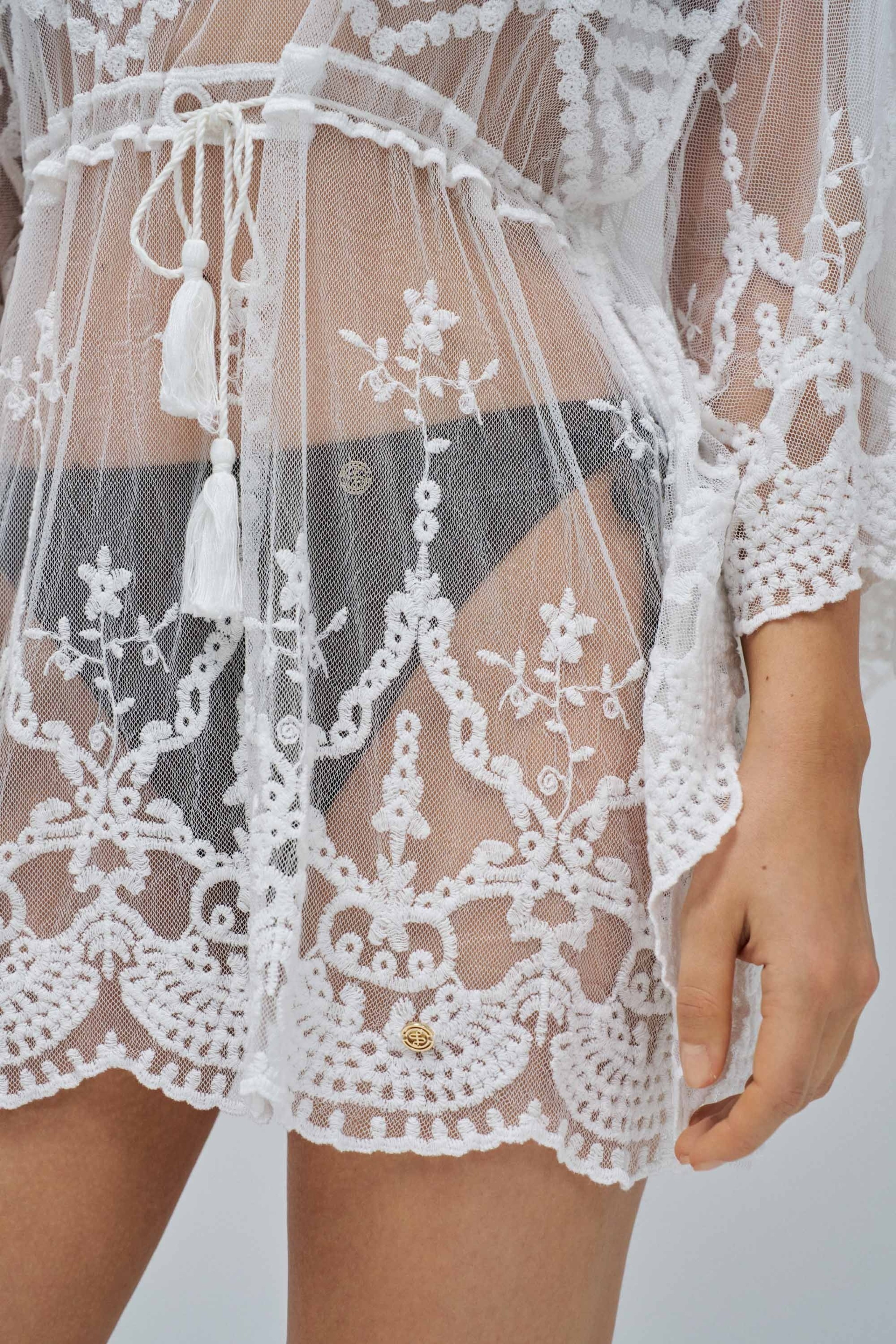 TÚNICA CON TRANSPARENCIA