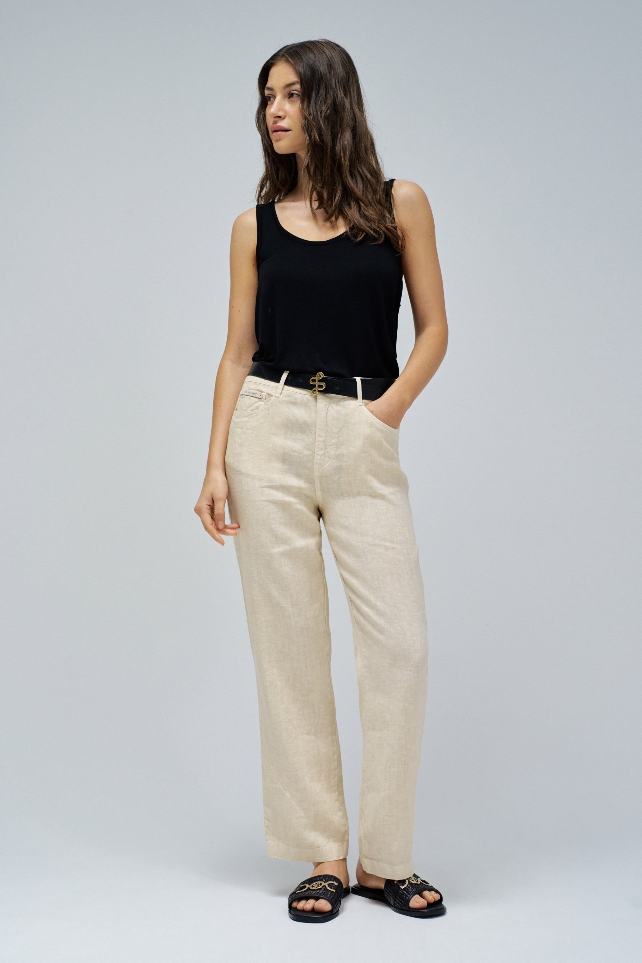 CAL?AS STRAIGHT EM LINHO