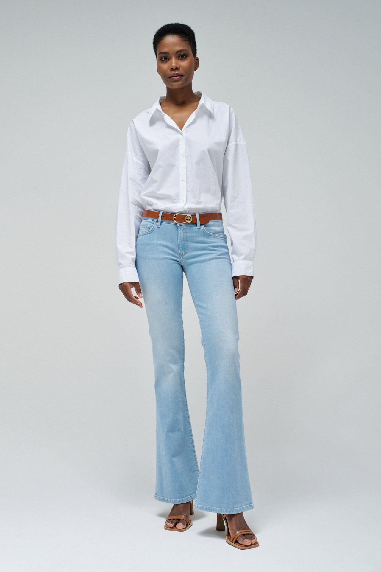 WONDER PUSH UP FLARE JEANS