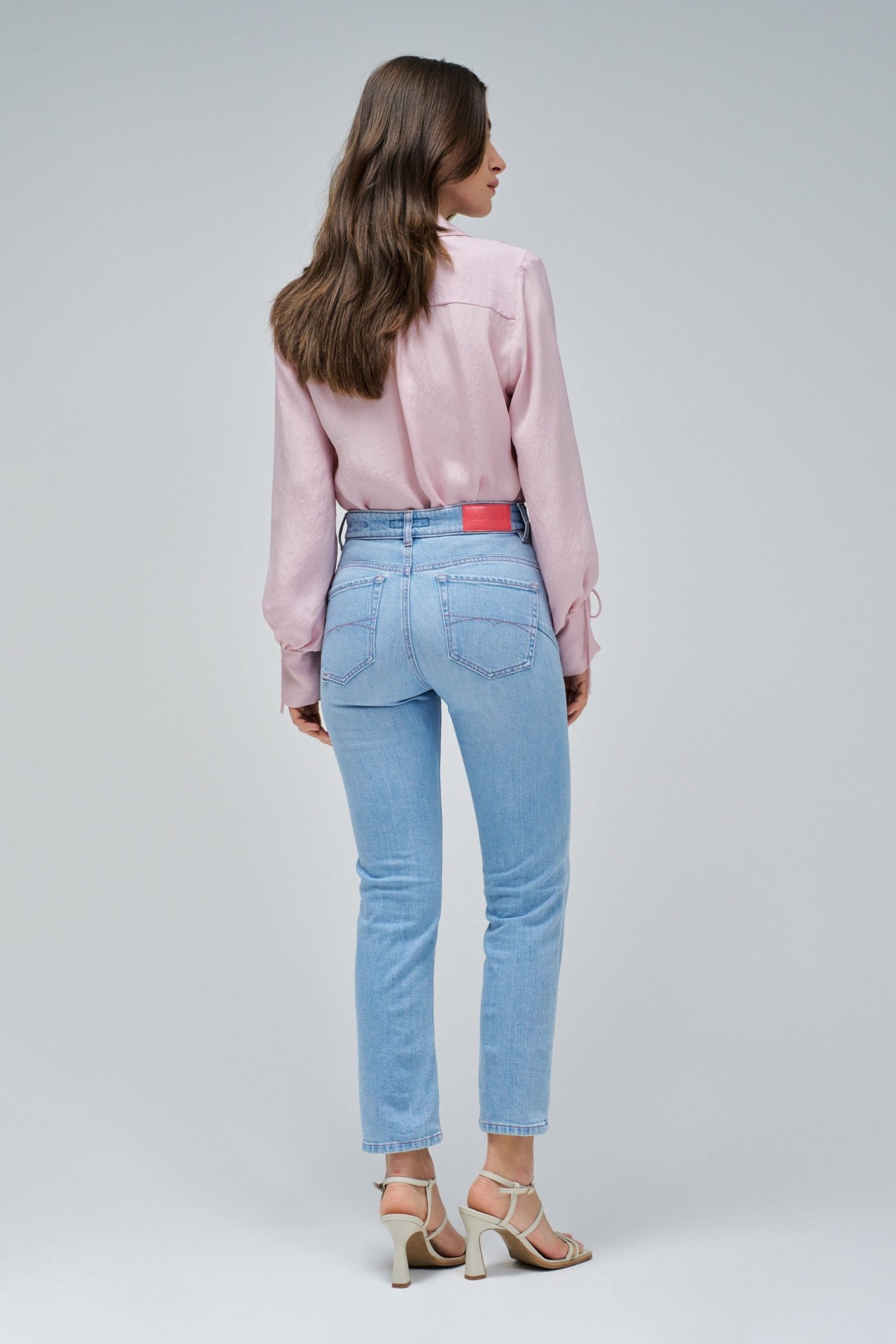 VAQUEROS FAITH PUSH IN CROPPED SLIM