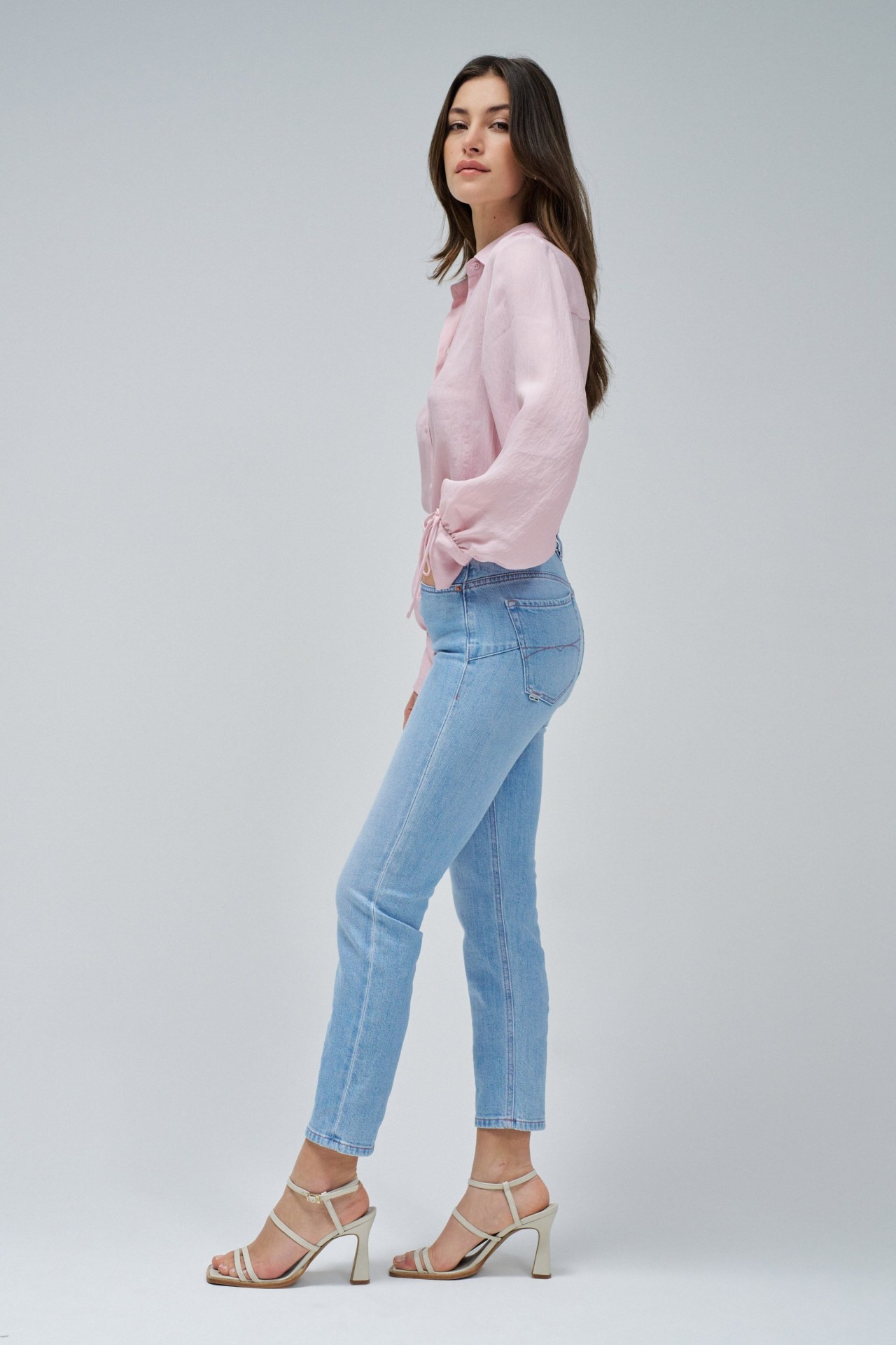 VAQUEROS FAITH PUSH IN CROPPED SLIM