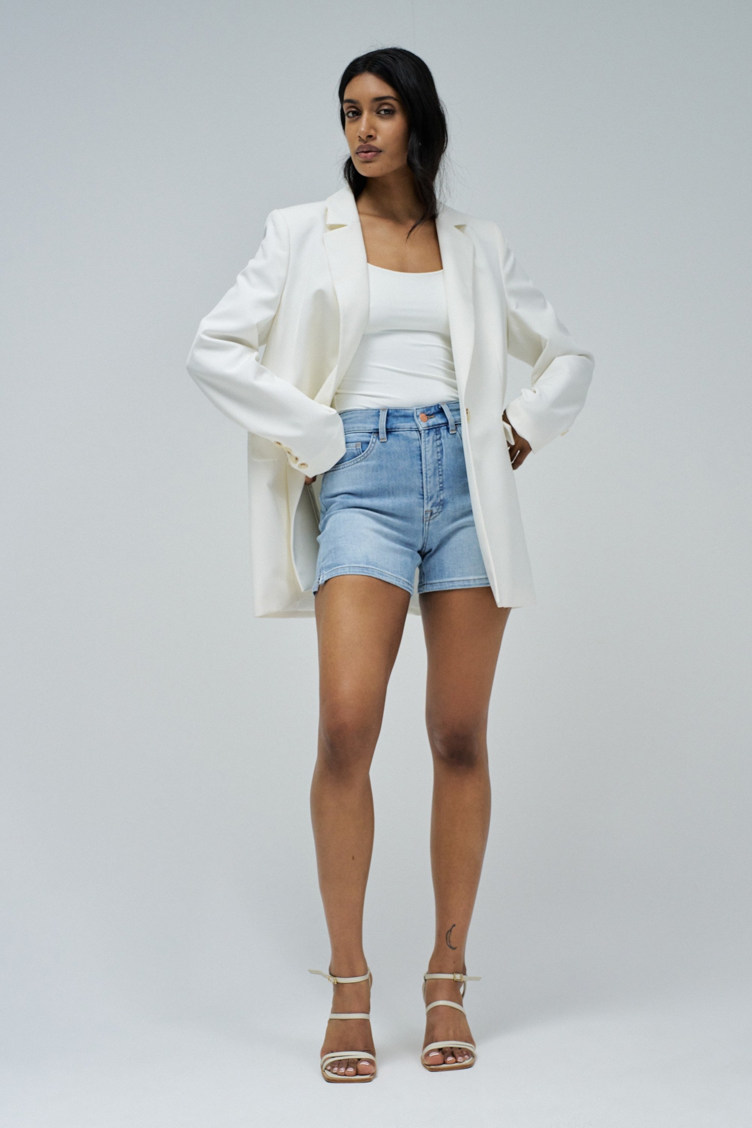 SHORTS FAITH PUSH IN