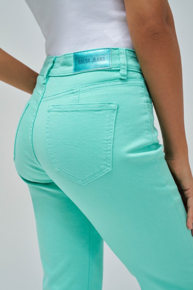TRUE CROPPED SLIM JEANS IN COLOUR
