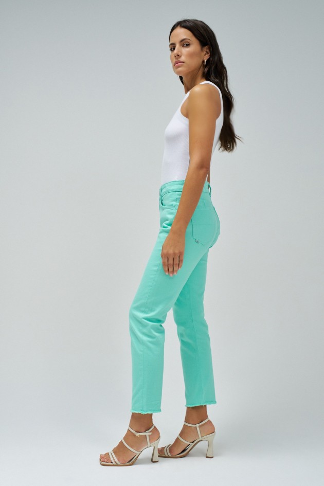 TRUE CROPPED SLIM JEANS IN COLOUR