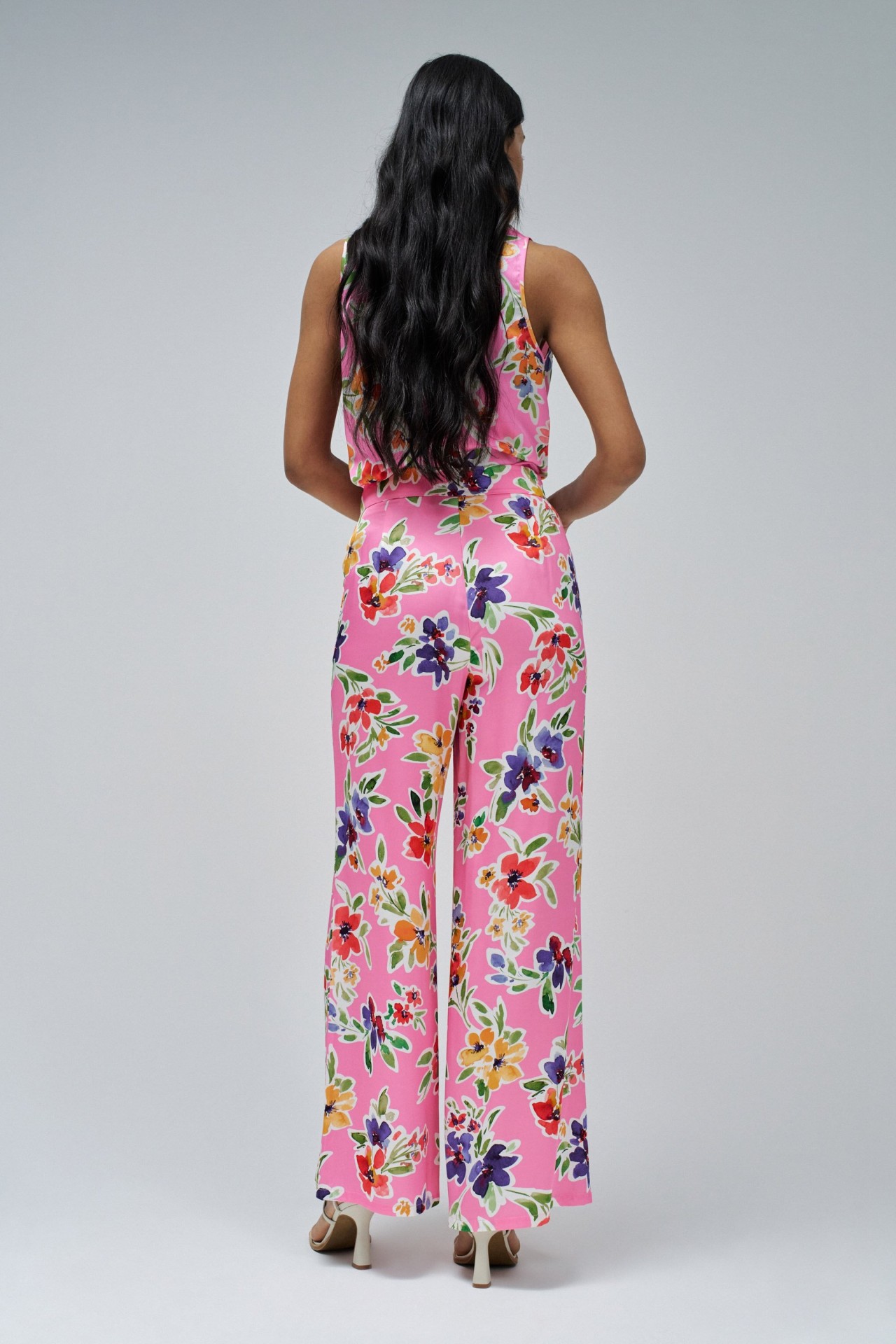 STRAIGHT TROUSERS IN FLORAL FABRIC