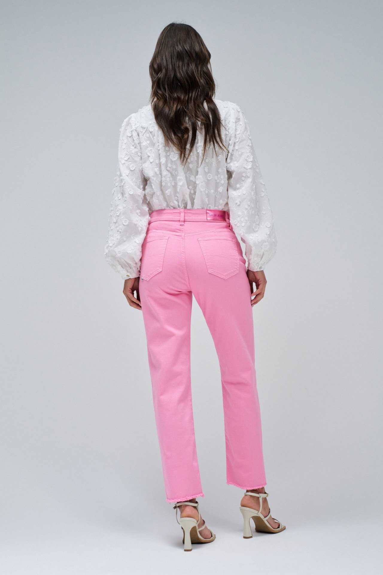 TRUE CROPPED SLIM JEANS IN COLOUR