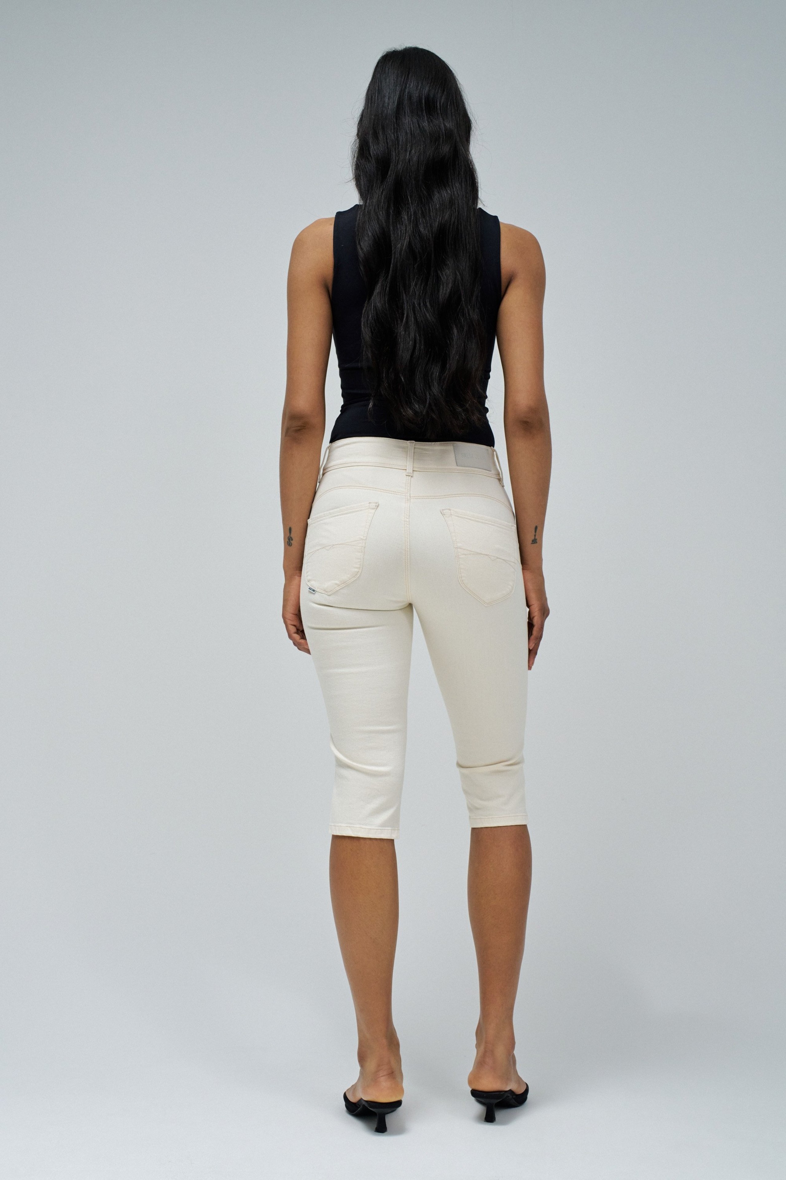 SECRET PUSH IN BERMUDA