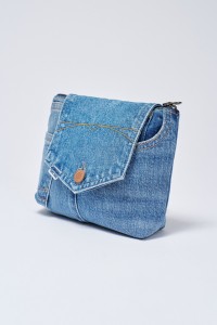 INFINITY TOILETRY BAG MEDIUM BLUE WITH FLAP