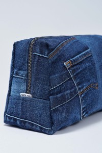 INFINITY TOILETRY BAG DARK BLUE