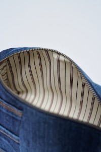 INFINITY TOILETRY BAG DARK BLUE