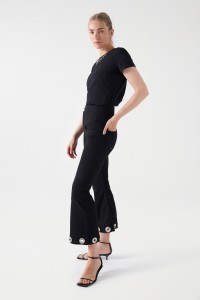 JEAN DIVA AVEC ILLETS BRILLAJEANS DIVA AVEC OEILLETS BRILLANTS SUR LOURLETNTS SUR LOURLET