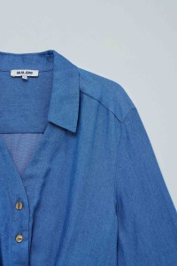 HELLBLAUE BLUSE
