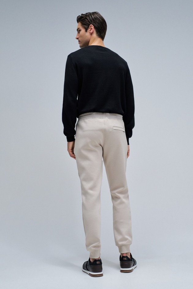 CALÇAS JOGGERS SLIM FIT EM MALHA