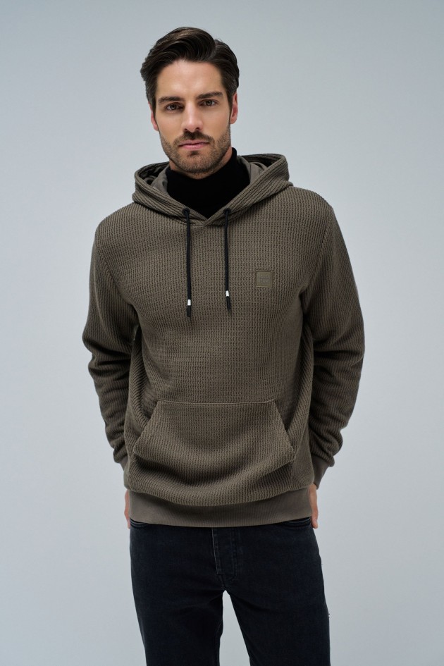 TEXTURED KNIT HOODIE