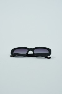 TRENDY SUNGLASSES