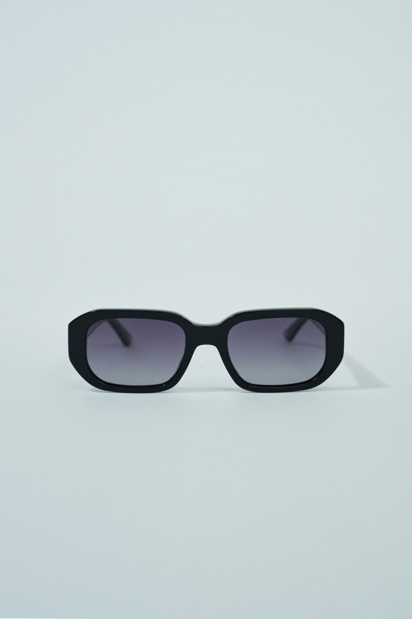TRENDY SUNGLASSES
