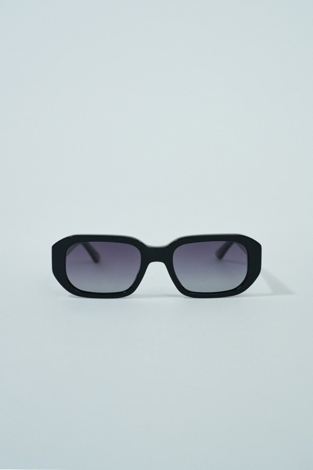 TRENDY SUNGLASSES
