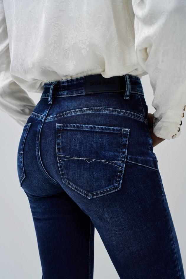 FAITH PUSH IN FLARE JEANS