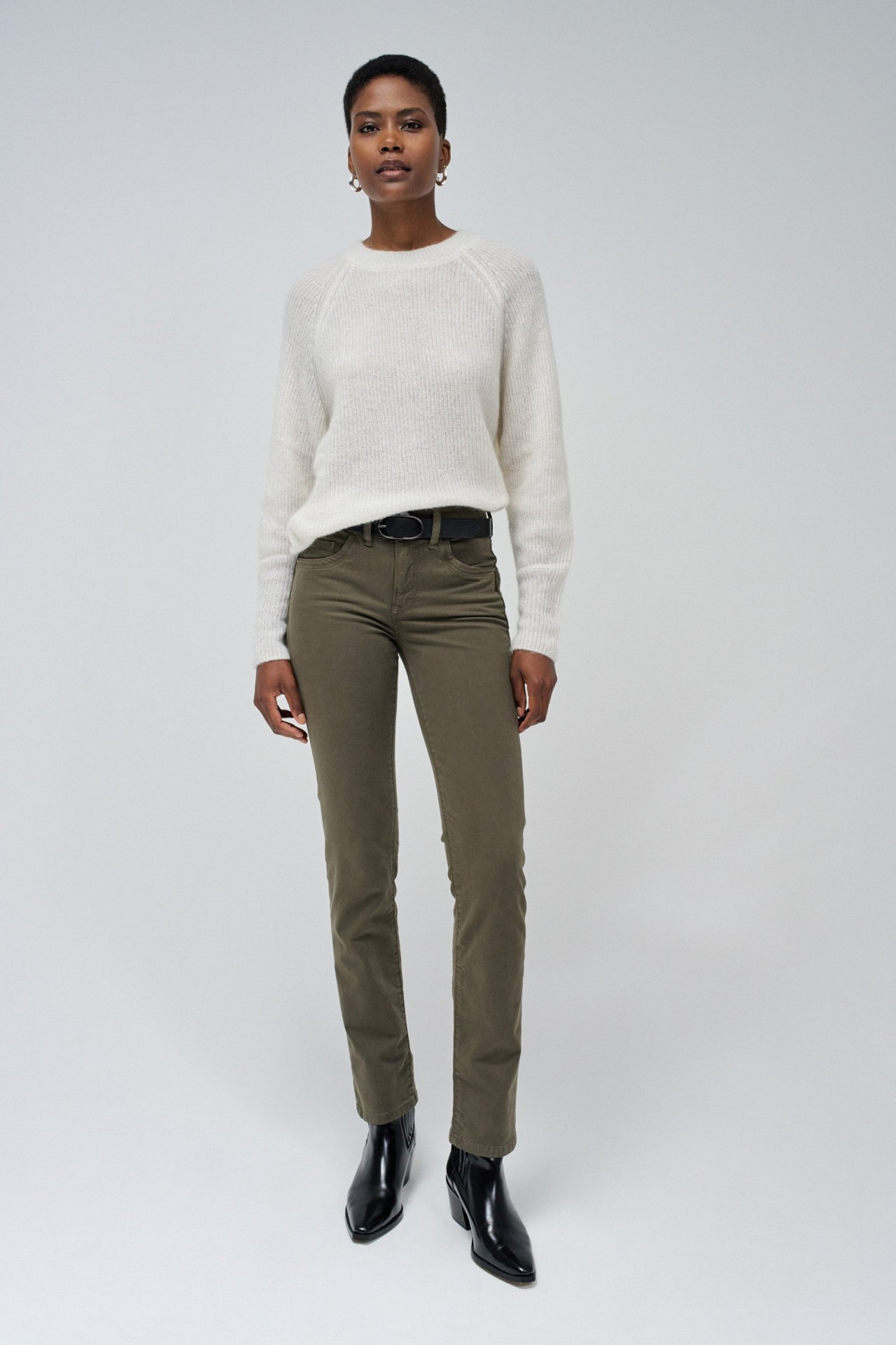 SECRET PUSH IN COLOUR JEANS