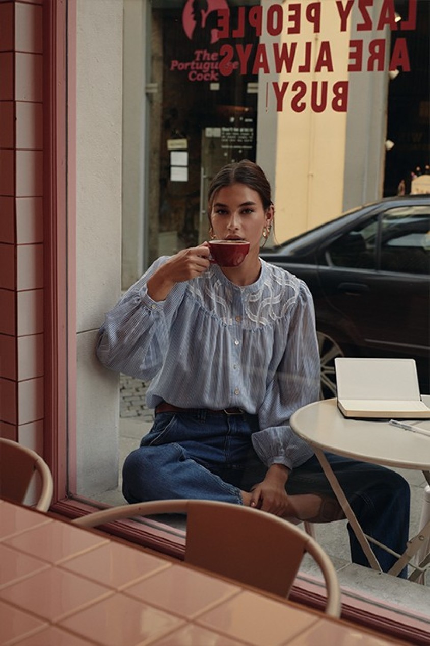 SLOUCHY CROPPED SLIM JEANS