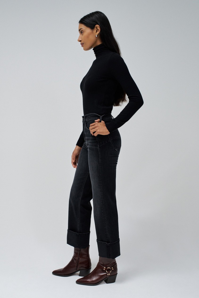 FAITH PUSH IN STRAIGHT JEANS