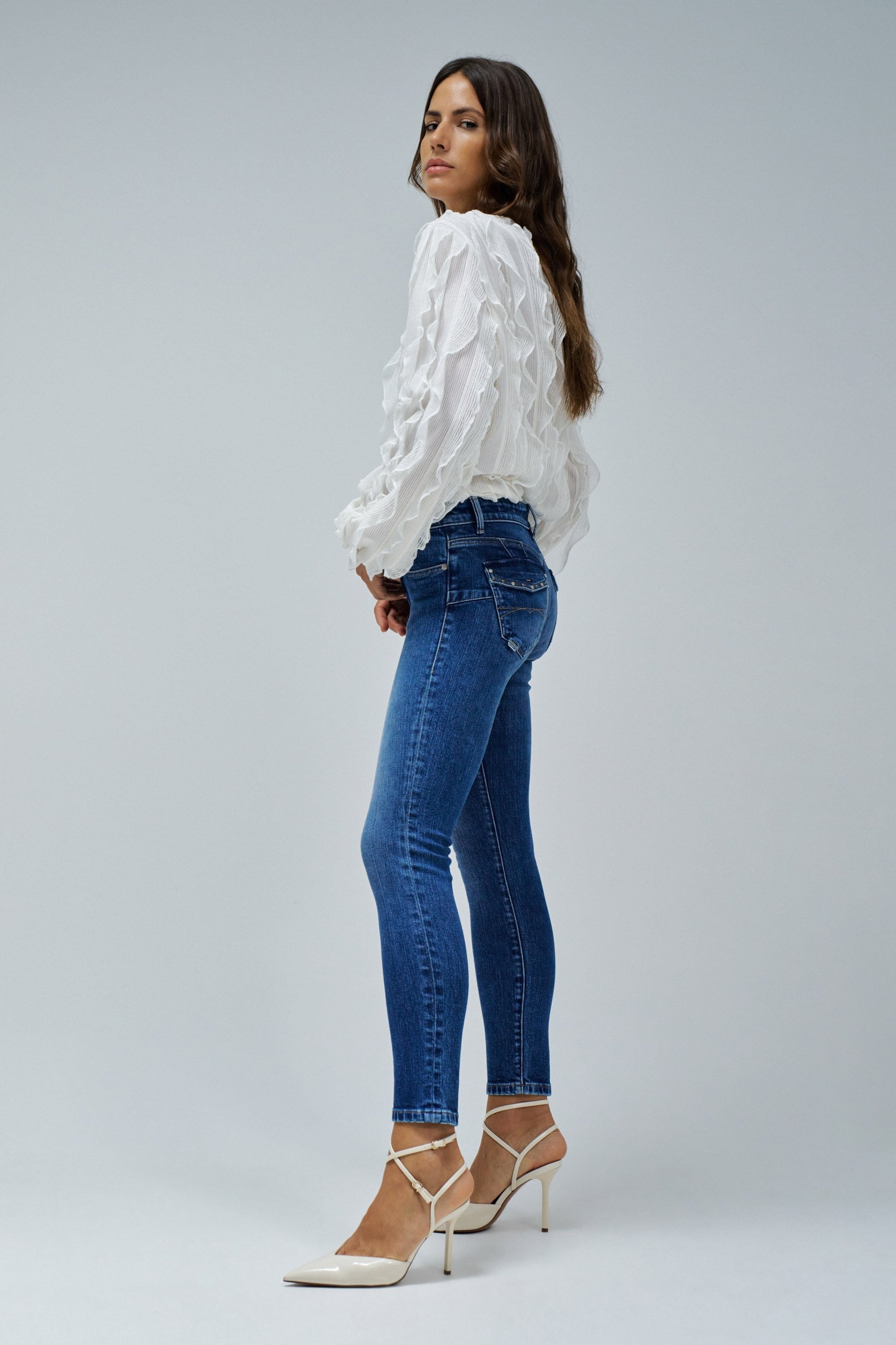 WONDER PUSH UP CROPPED SKINNY JEANS