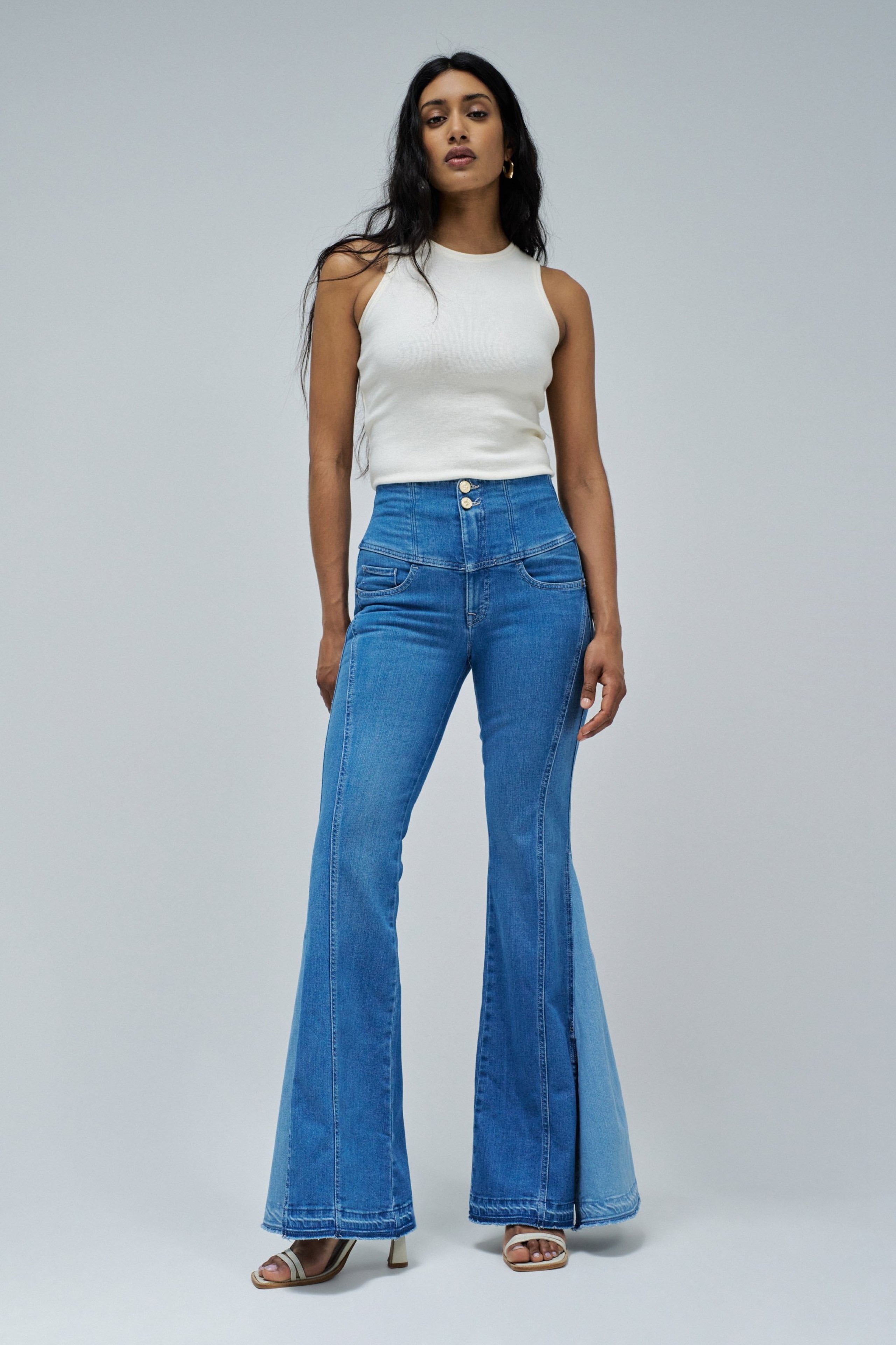 DIVA FAITH PUSH IN FLARE JEANS