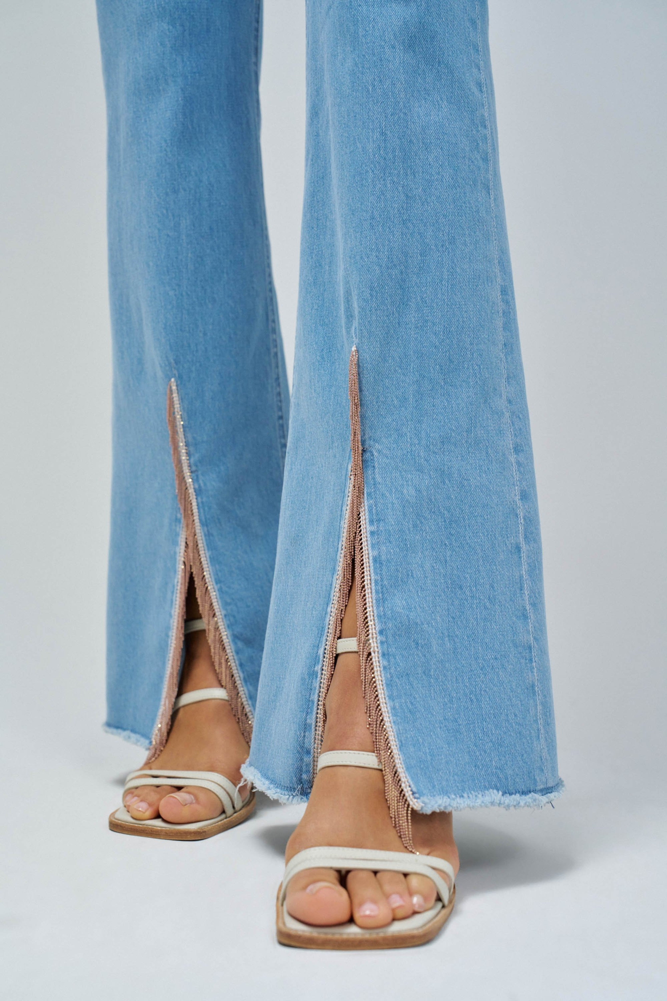 FAITH PUSH IN FLARE JEANS