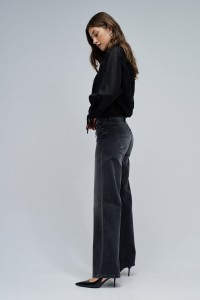 LOW RISE WIDE JEANS