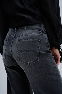 LOW RISE WIDE JEANS