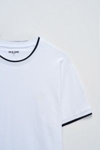 T-SHIRT SLIM FIT COM BRANDING
